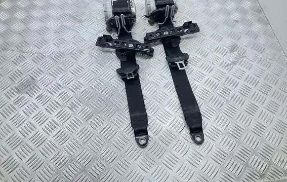 Audi A3 S3 8V Front seatbelt 8V5857705E 8V5857706E