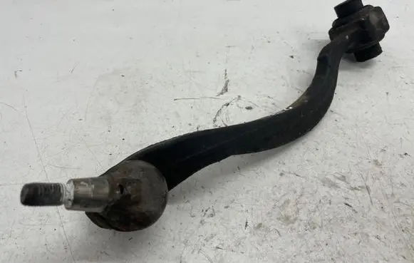Mercedes-Benz E W212 Front lower control arm/wishbone