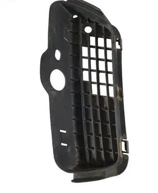 Volkswagen Golf III Front bumper lower grill 1H6853666