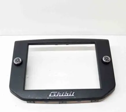 Maserati Ghibli Radio/GPS head unit trim E1105765 0895100001
