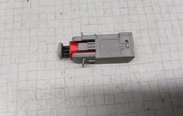 Clutch pedal sensor