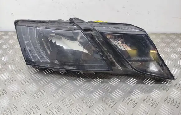 Skoda Octavia Mk3 (5E) Headlight/headlamp 5E1941016C