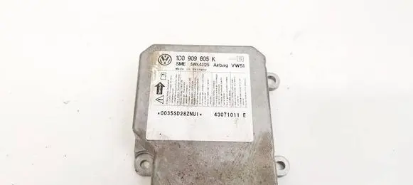 Skoda Praktik (5J8) Airbag control unit/module 1C0909605K 5WK43125