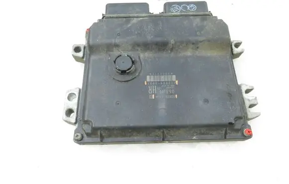 Suzuki Swift I Engine control unit/module 1123003031 3392063JH