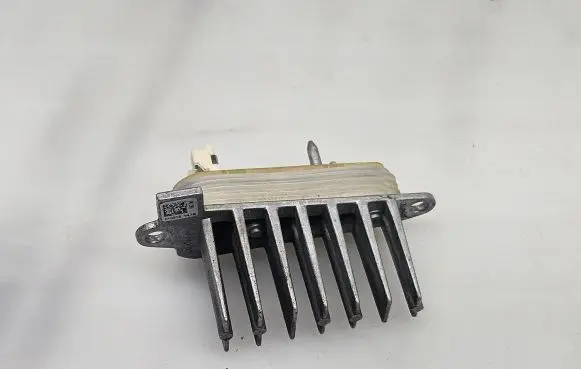 BMW 4 F32 F33 LED ballast control module YL102 0109151478 08200