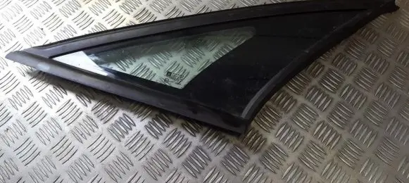 Opel Vectra C Rear vent window glass 13137872 13137872rh