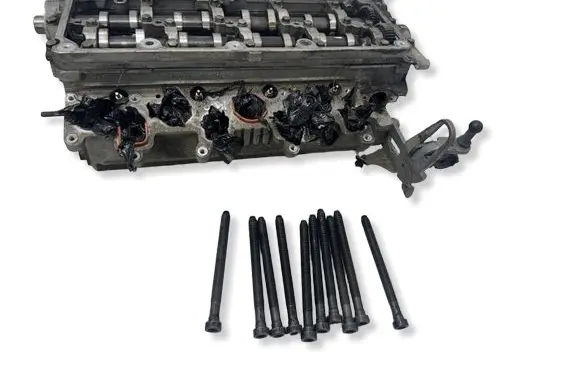 Seat Altea XL Engine head 03L103373A