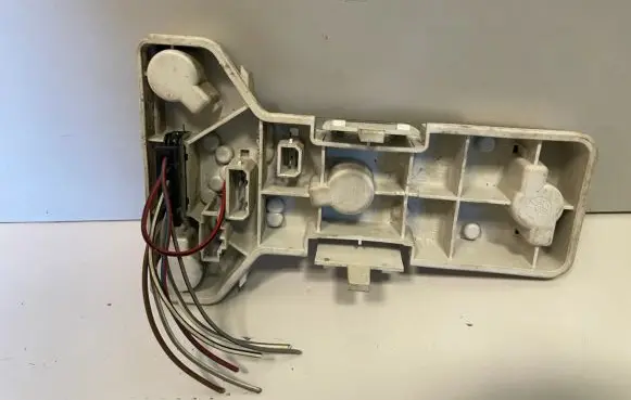 Volkswagen PASSAT B5 Tail light bulb cover holder 3B5945257