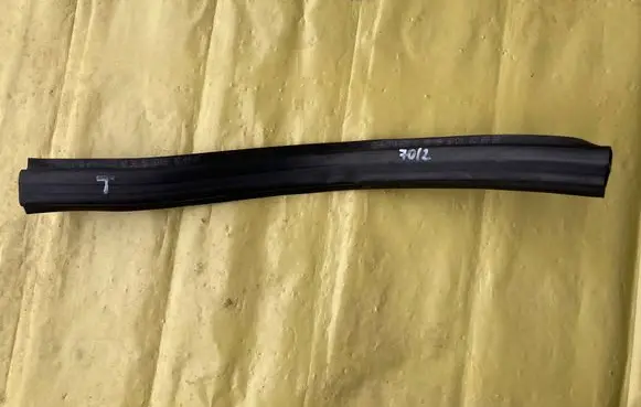 Mercedes-Benz C W203 Engine compartment rubber A2036284198