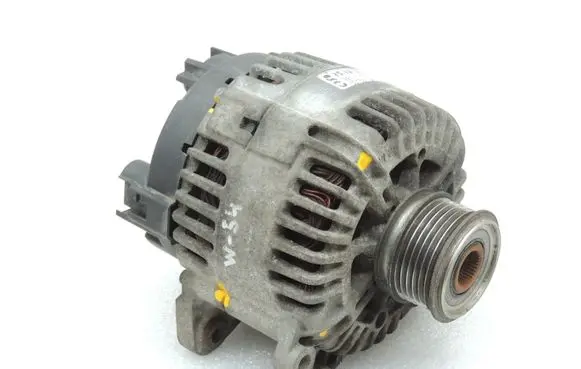 Volkswagen Tiguan Generator/alternator 06F903023C 06F903023A