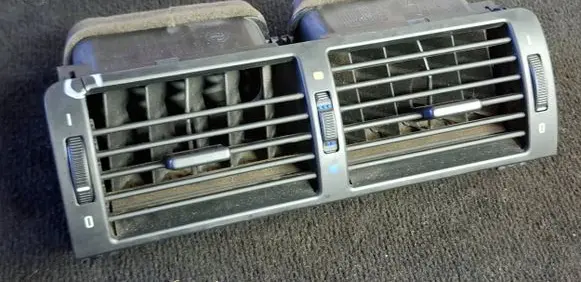 BMW 3 E46 Dash center air vent grill 8361895 8370742 8370741