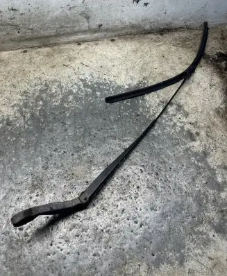Peugeot Boxer Front wiper blade arm