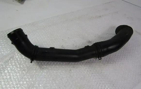 Volkswagen Polo III 6N 6N2 6NF Intercooler hose/pipe 6Q0145762