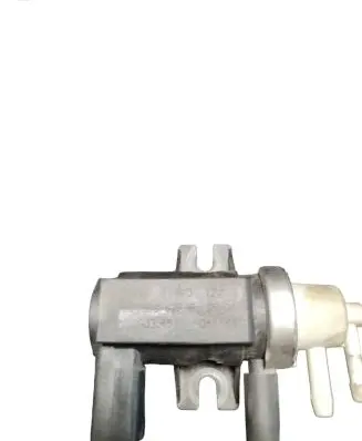 Audi A4 S4 B6 8E 8H Turbo solenoid valve 1J0906627B