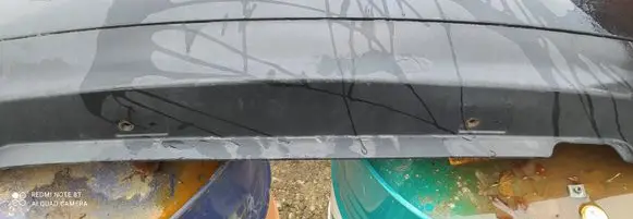 Front bumper lip