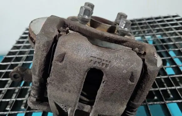 Front brake caliper