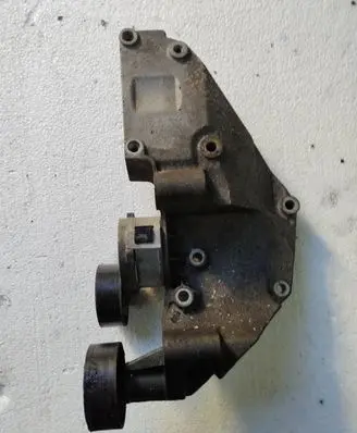 Ford Mondeo MK IV Generator/alternator bracket 7G9Q10K018AA 30777382 9682533080