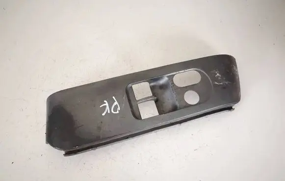 Honda Jazz Front door window switch trim saag010 saa-g010