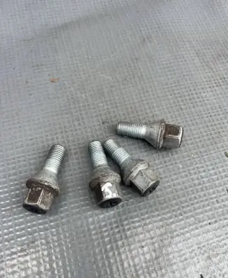 Renault Austral Nuts/bolts