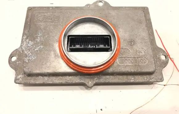 Ford Mondeo MK V Voltage converter/converter module 90128444