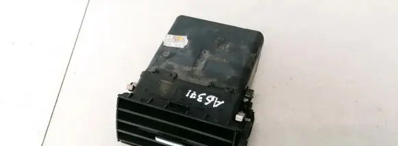 Ford Focus C-MAX Dash center air vent grill 3M51R014L21BC 3M51-R014L21BC