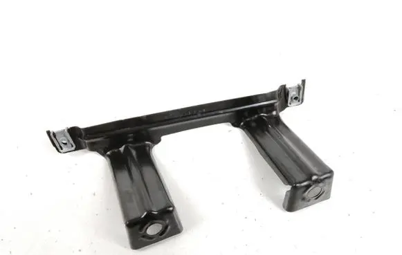 Fender mounting bracket