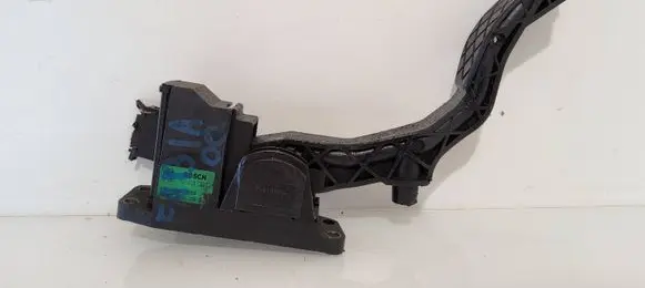 Skoda Fabia Mk1 (6Y) Accelerator throttle pedal 0280752219 086100643B3