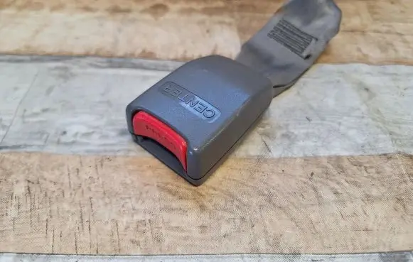 Hyundai Accent Rear seatbelt buckle 720720
