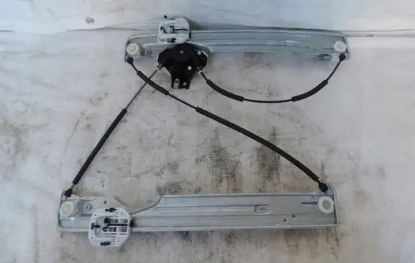 Ford Kuga II Front door window regulator with motor KAL1408