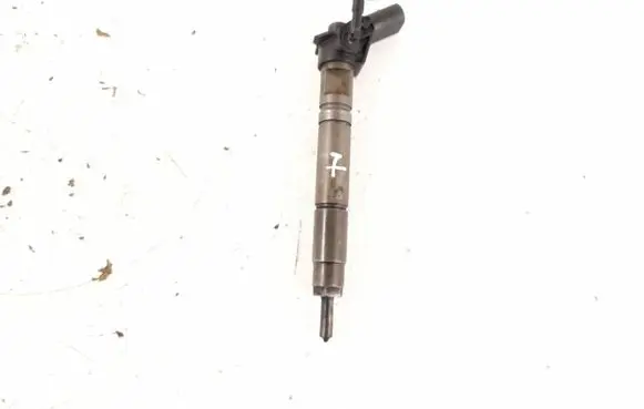 Mercedes-Benz ML W164 Fuel injector 6290700287 6290700087