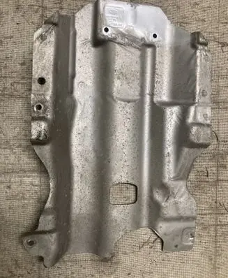 Land Rover Evoque I Exhaust heat shield GJ329C141AC