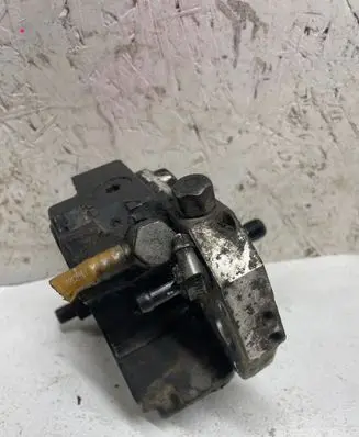 BMW X3 E83 Fuel injection high pressure pump 7788670 0445010045 116090
