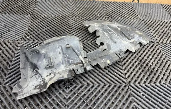 Audi A8 S8 D4 4H Radiator trim 4H0121284E