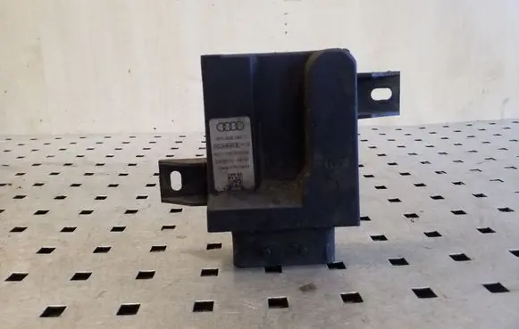 Audi A8 S8 D4 4H Fuel injection pump control unit/module 4H0906093D