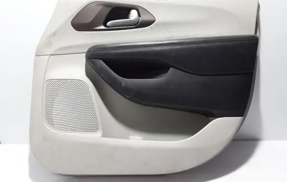 Chrysler Pacifica Front door card panel trim 5RP602D2AF