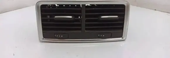 Audi Q7 4L Rear air vent grill 4l0819203