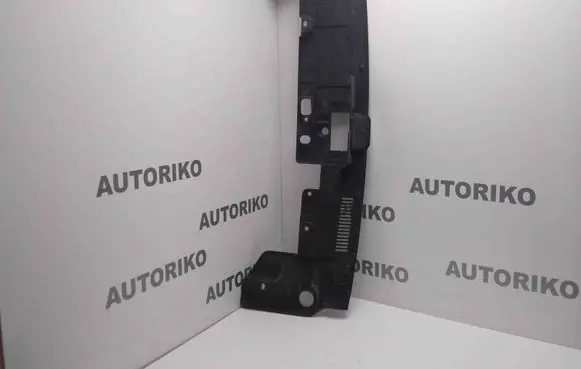 Mitsubishi Lancer VIII Radiator trim 6400A831