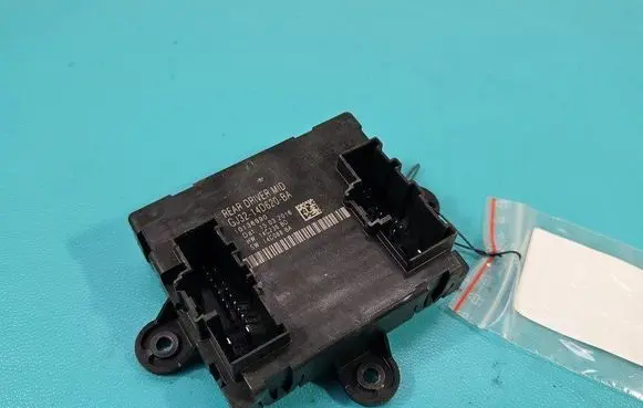 Jaguar XE Central body control module GJ32-14D620-BA IMPRK1452748