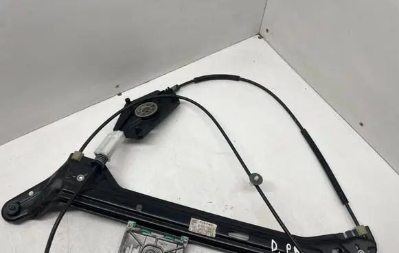 Audi A5 8T 8F Front door electric window regulator 8T0837462D 930236110 8T0837462