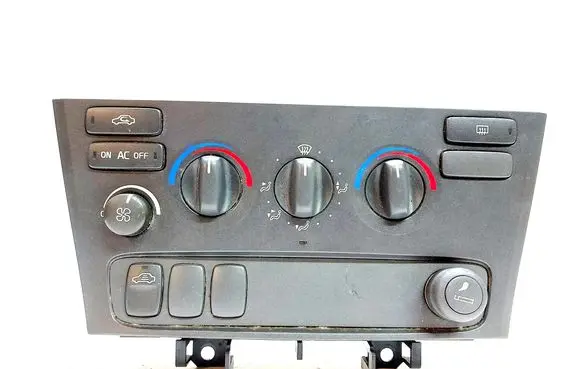 Volvo V70 Climate control unit 8651240