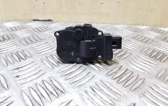 Jaguar XJL Air flap motor/actuator EFB351 MF1139300770