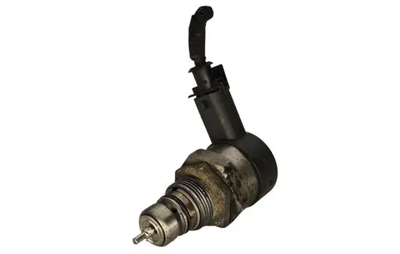 Volvo V50 Fuel pressure regulator 30777576 0281002712 32463401