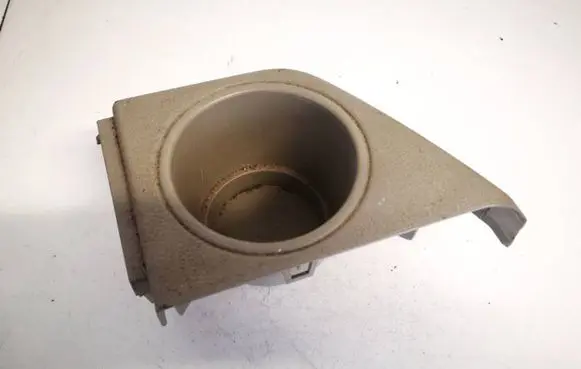 Volvo XC90 Cup holder 