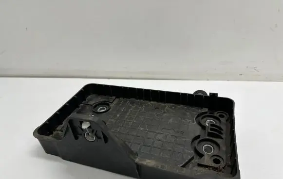 Nissan Qashqai J12 Battery tray 