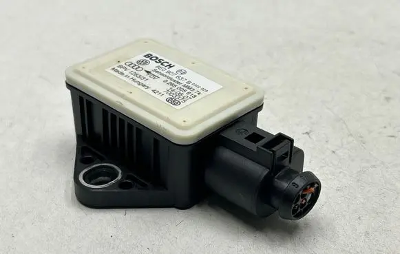 Audi A6 S6 C6 4F ESP acceleration yaw rate sensor 8E0907637B 7003375 0265005618