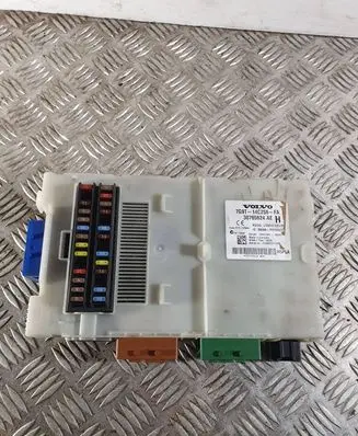 Volvo V70 Fuse module 30765624 7G9T14C256FA