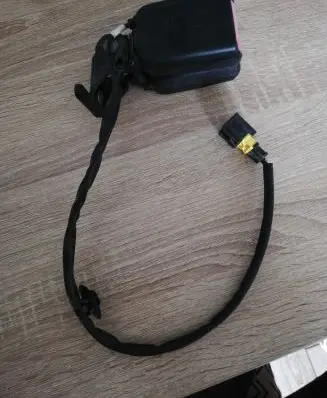 Peugeot 207 Middle seatbelt buckle (rear) 