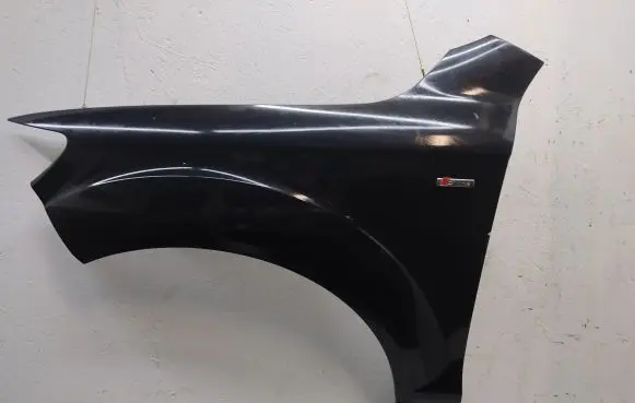 Audi Q7 4L Fender