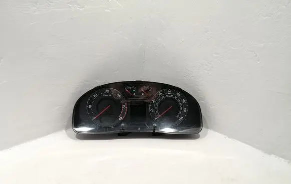 Skoda Superb B5 (3U) Speedometer (instrument cluster) 3U0920940A