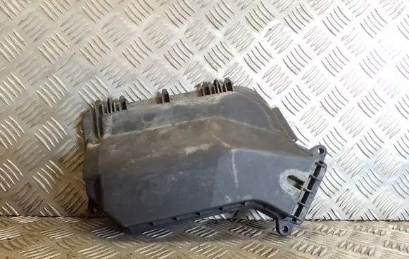 Audi A8 S8 D4 4H Fuse box cover 8K2907613B